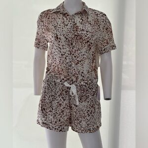 Animal print 2 piece Pajamas  top is XS, bottom is S pockets soft lounge …